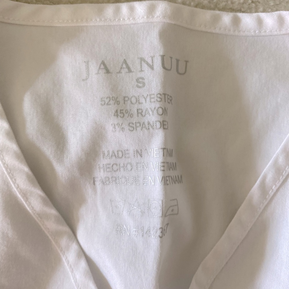 Jaanuu top